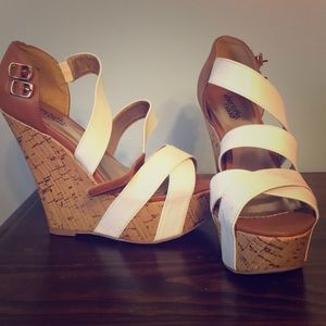 Charlotte Russe wedge size 6